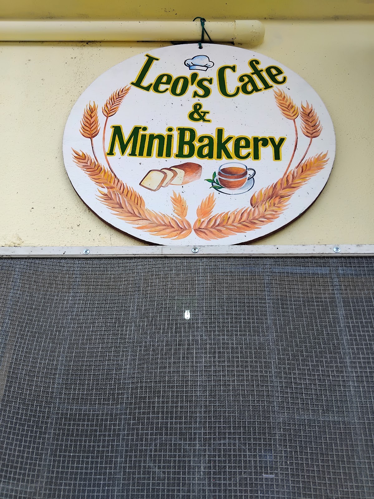 Leo Cafe and Mini Bakery photo 2