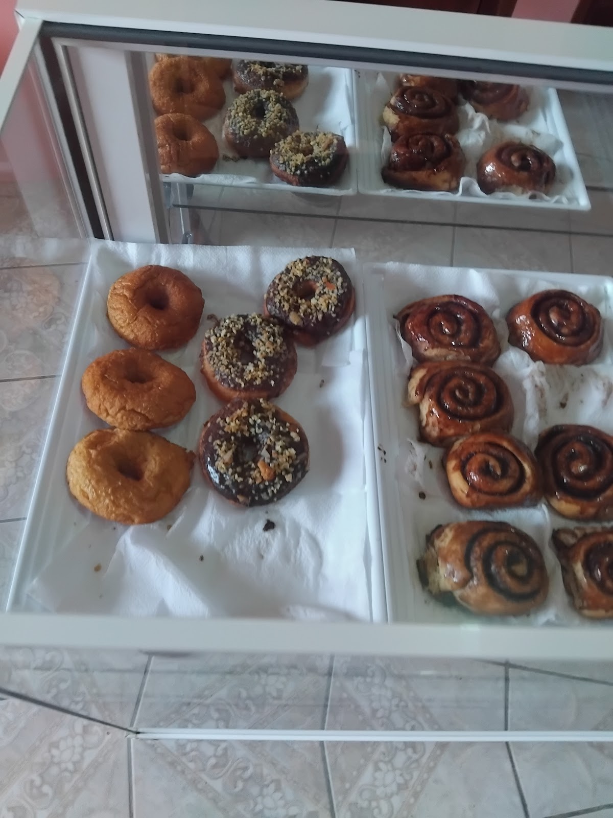 Leo Cafe and Mini Bakery photo 7