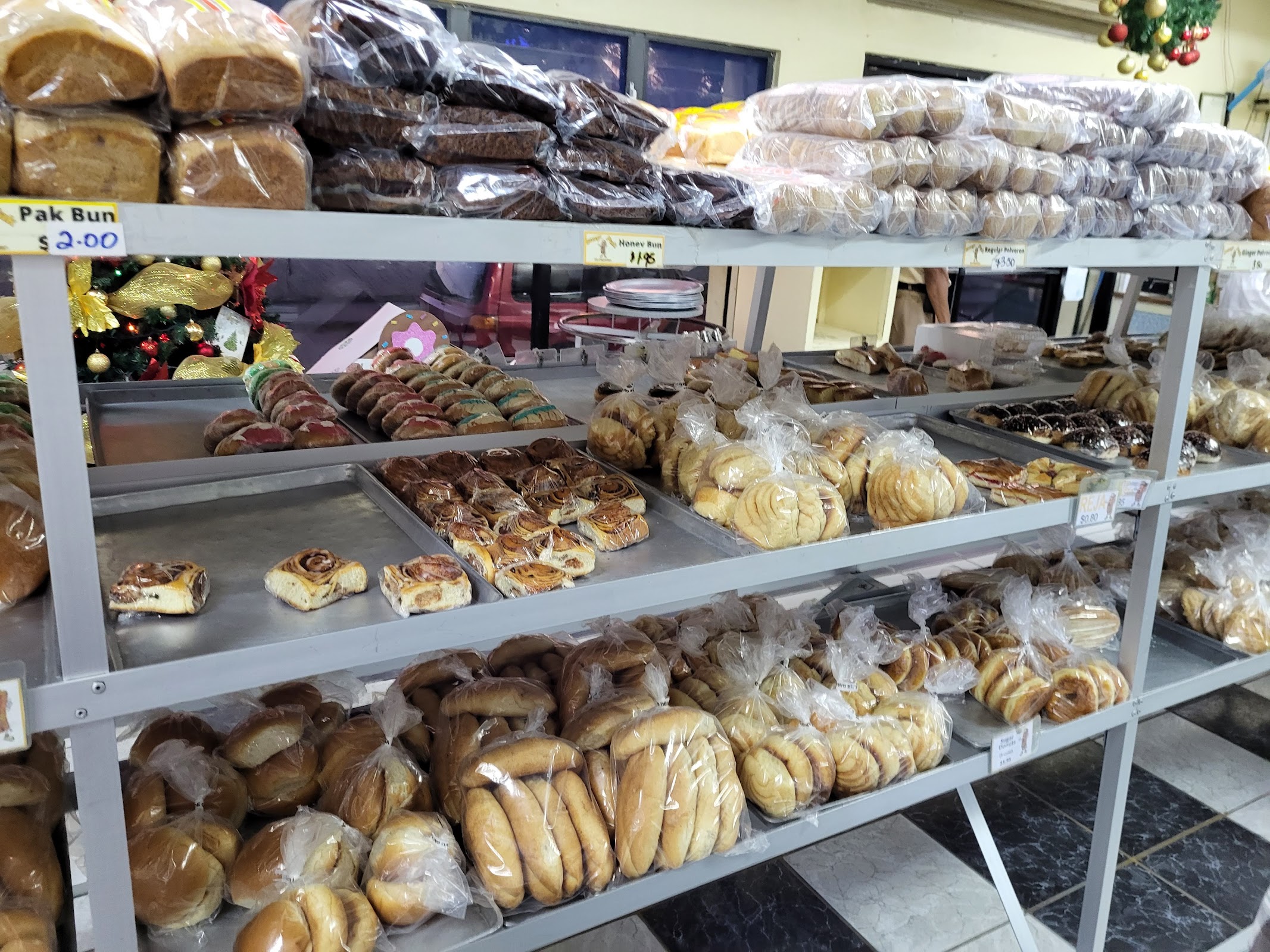 La Popular Bakery photo 3