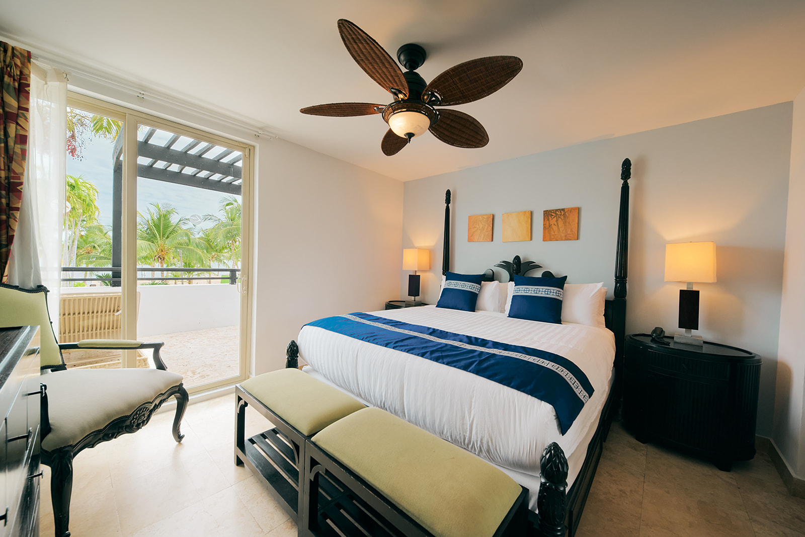 Las Terrazas Resort & Residences photo 2
