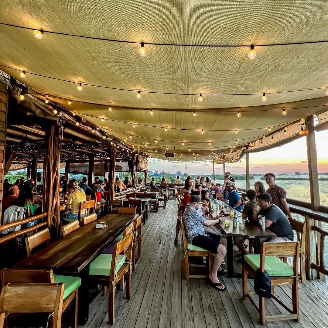Crocs Sunset Sports Bar & Grill photo 5