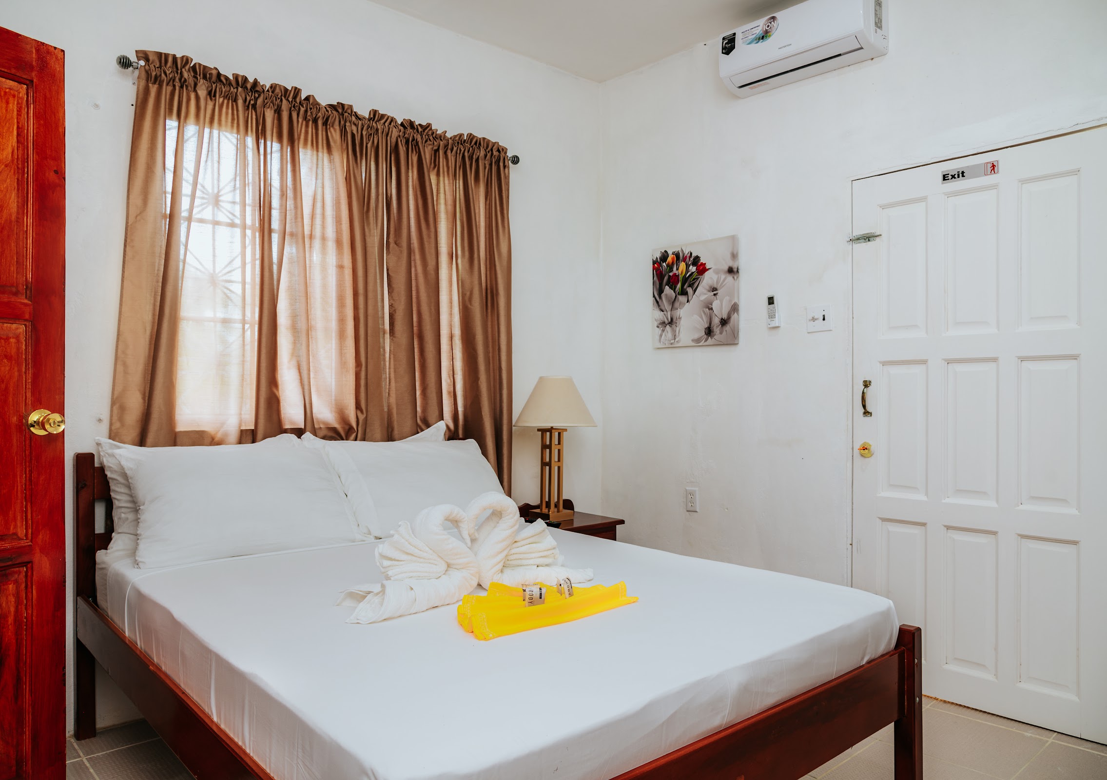 Wanigi Guesthouse & Studio Apartments photo 2