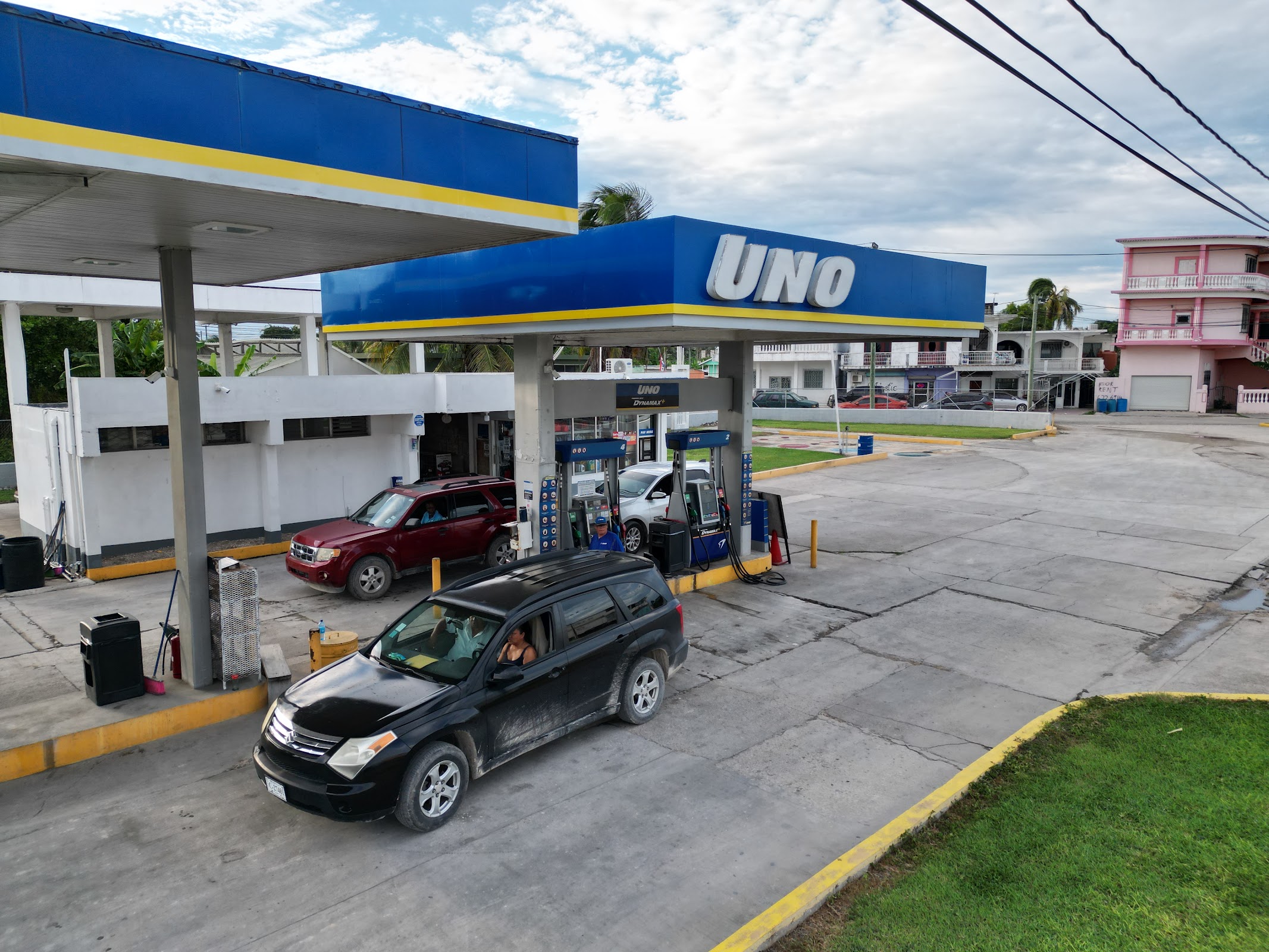 Uno Gas Station photo 7