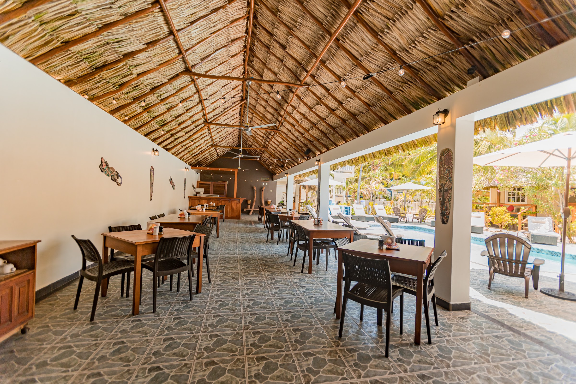 Tropical Escape Restaurant & Bar