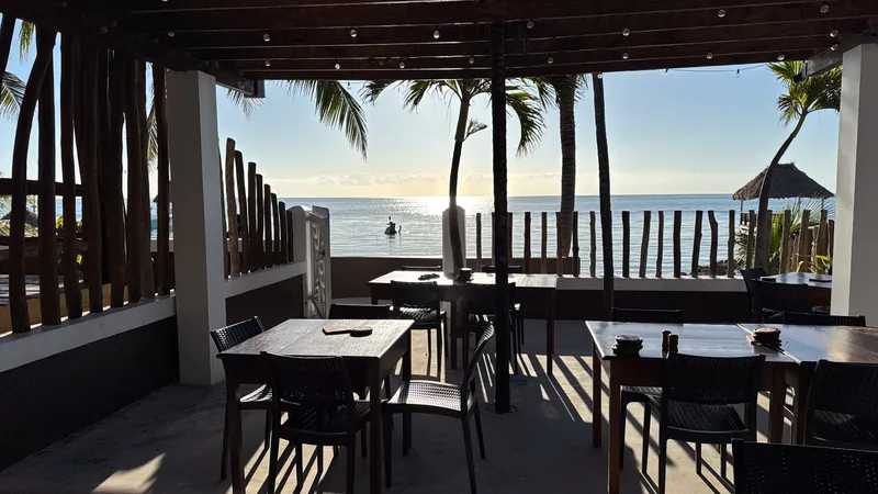 Tropical Escape Restaurant & Bar photo 3