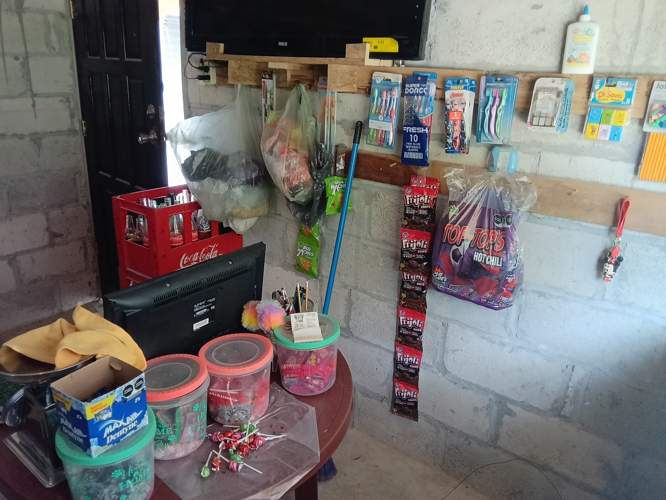 3 GATITAS SHOP photo 3