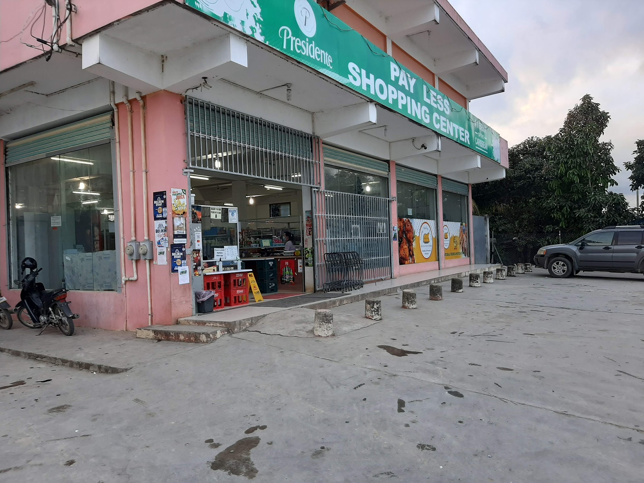Payless Shopping Center