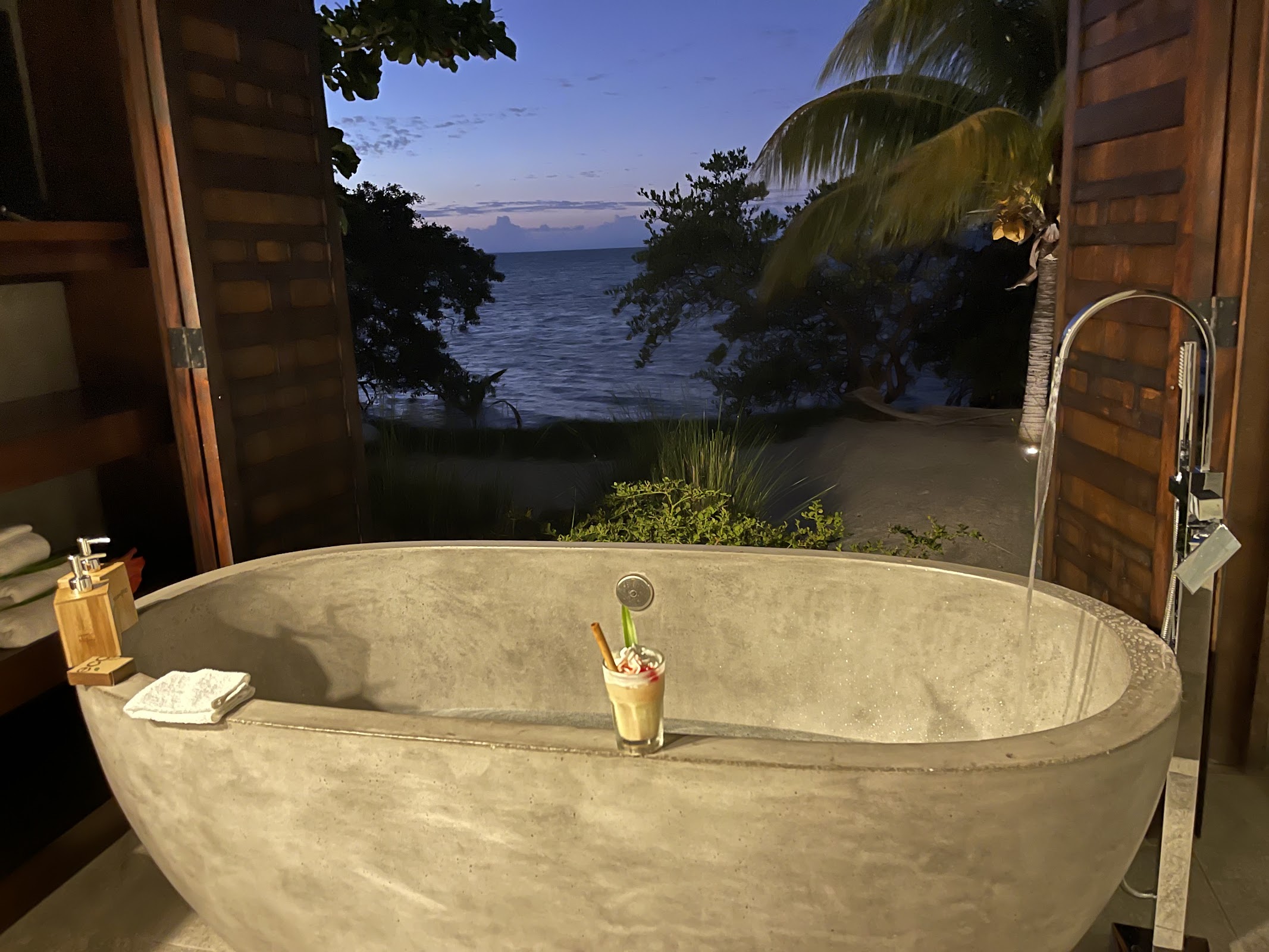 Gladden Private Island photo 4