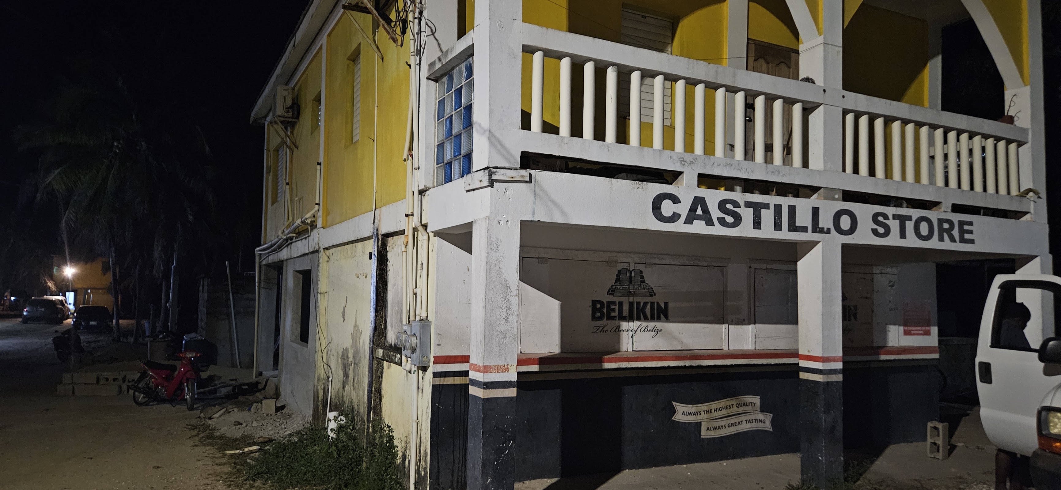 Castillo's Store photo 4