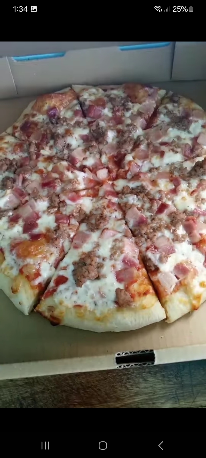 Ana's Delicious pizza 🍕🍕 photo 8