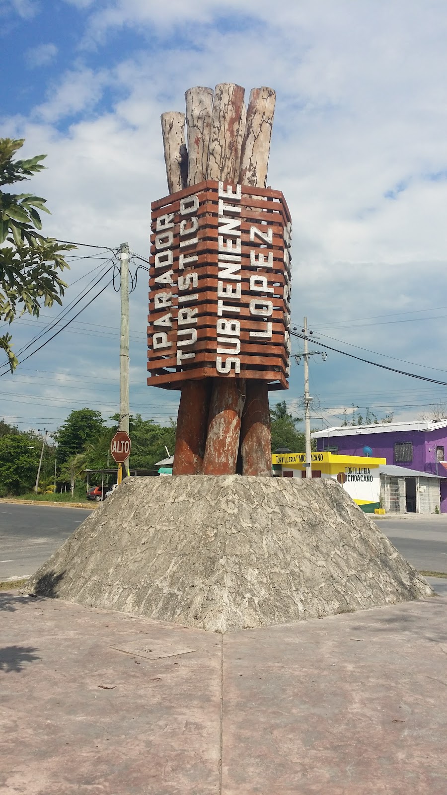 Subteniente López Park photo 2