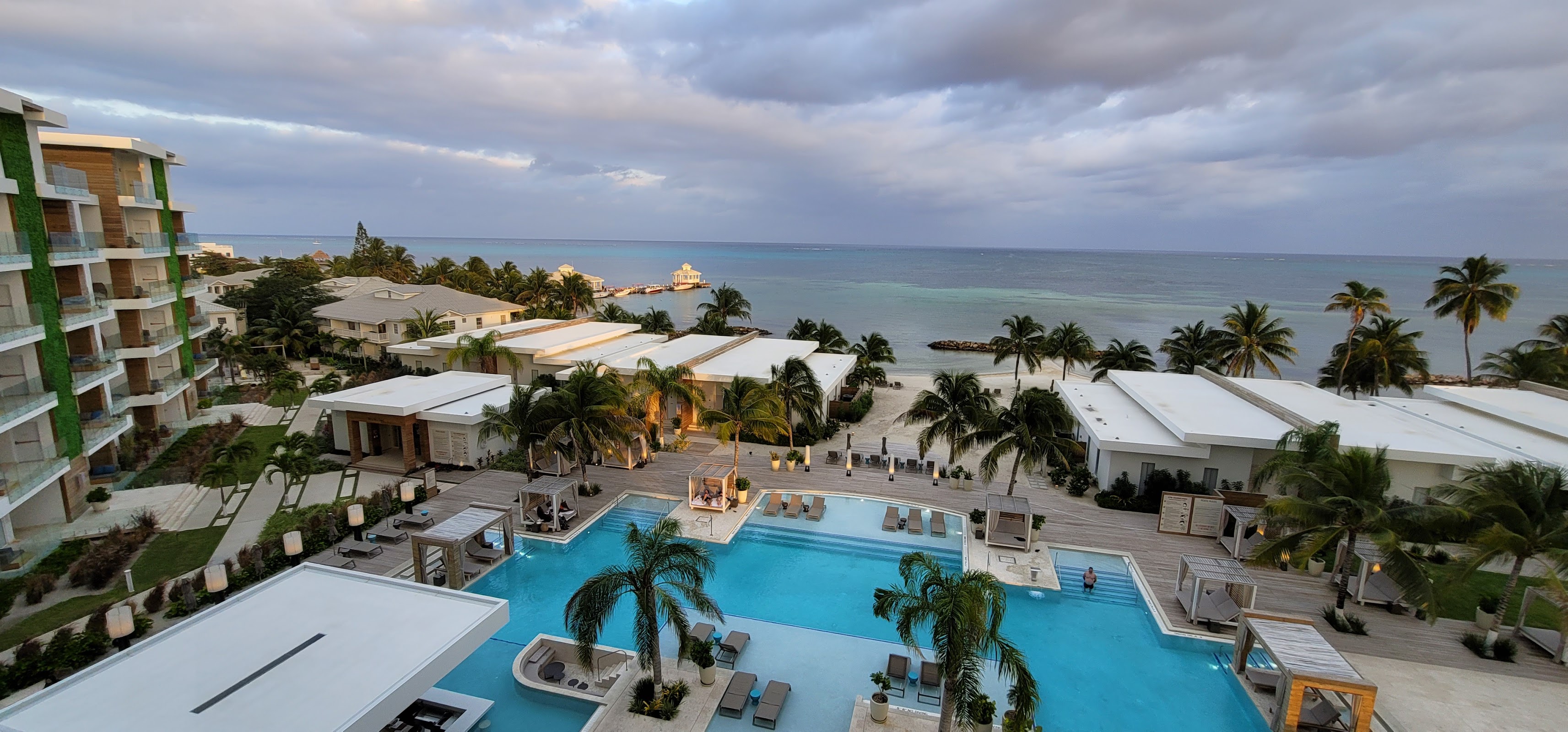Alaia Belize, Autograph Collection photo 3