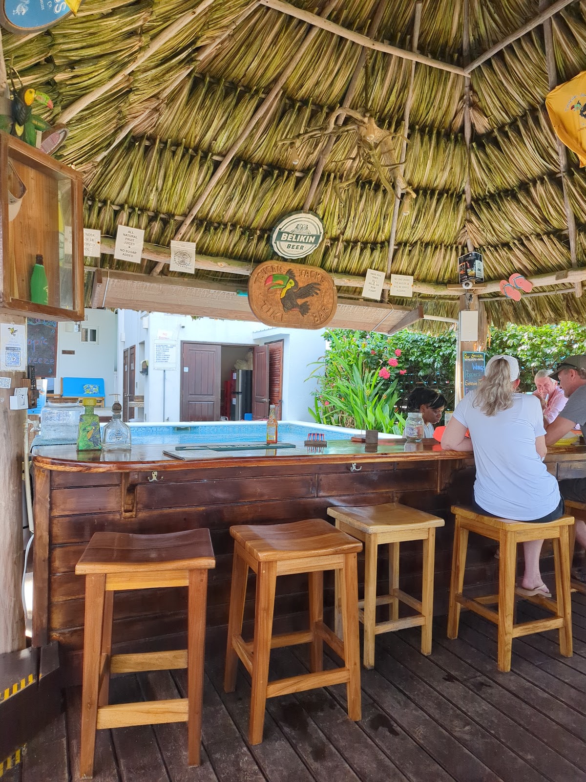 Toucan Jacks Tiki Bar photo 4