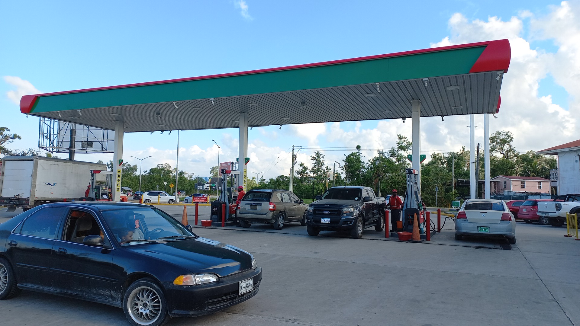 Puma Roundabout Service Station photo 5
