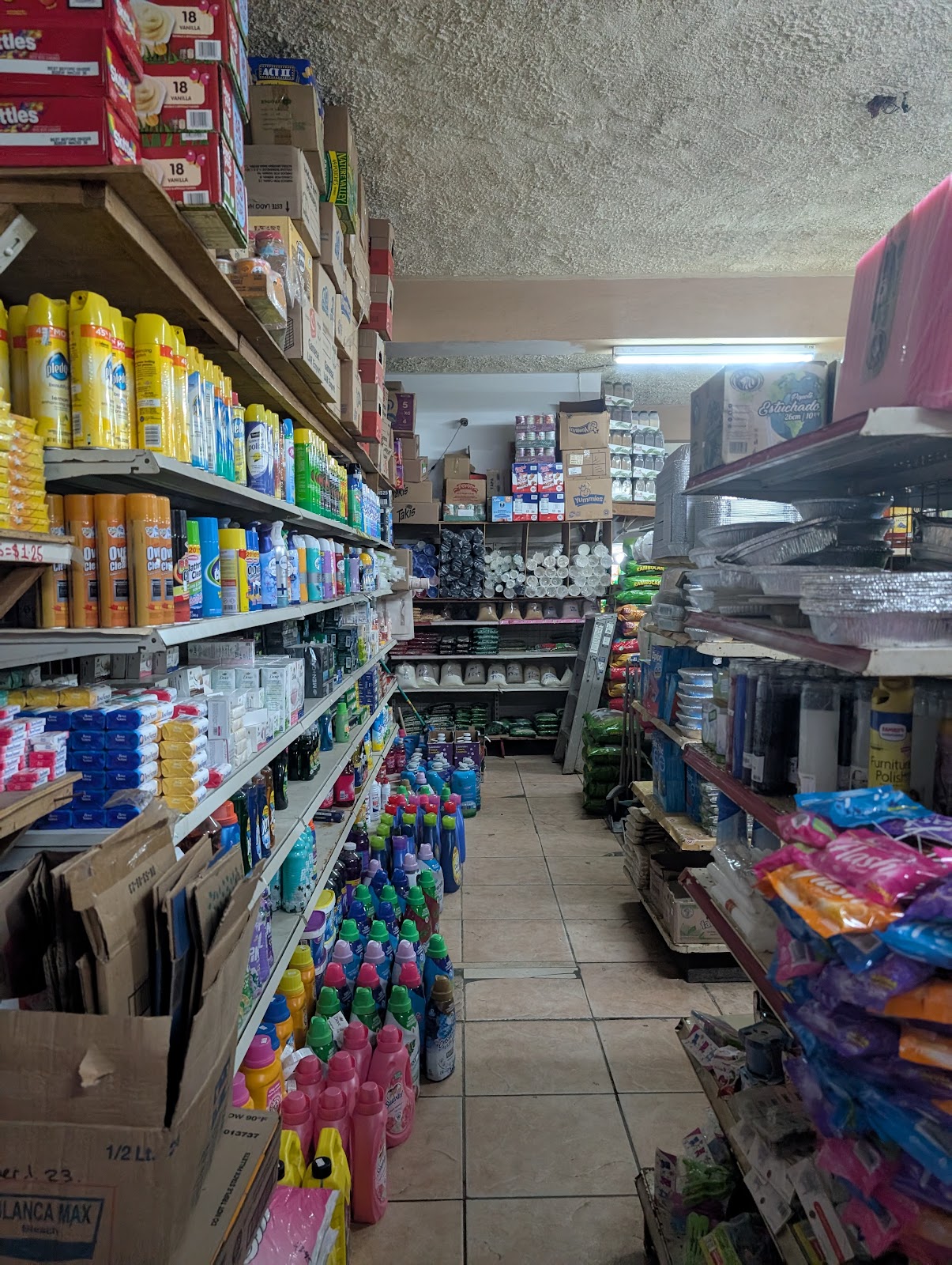 Placencia store photo 4