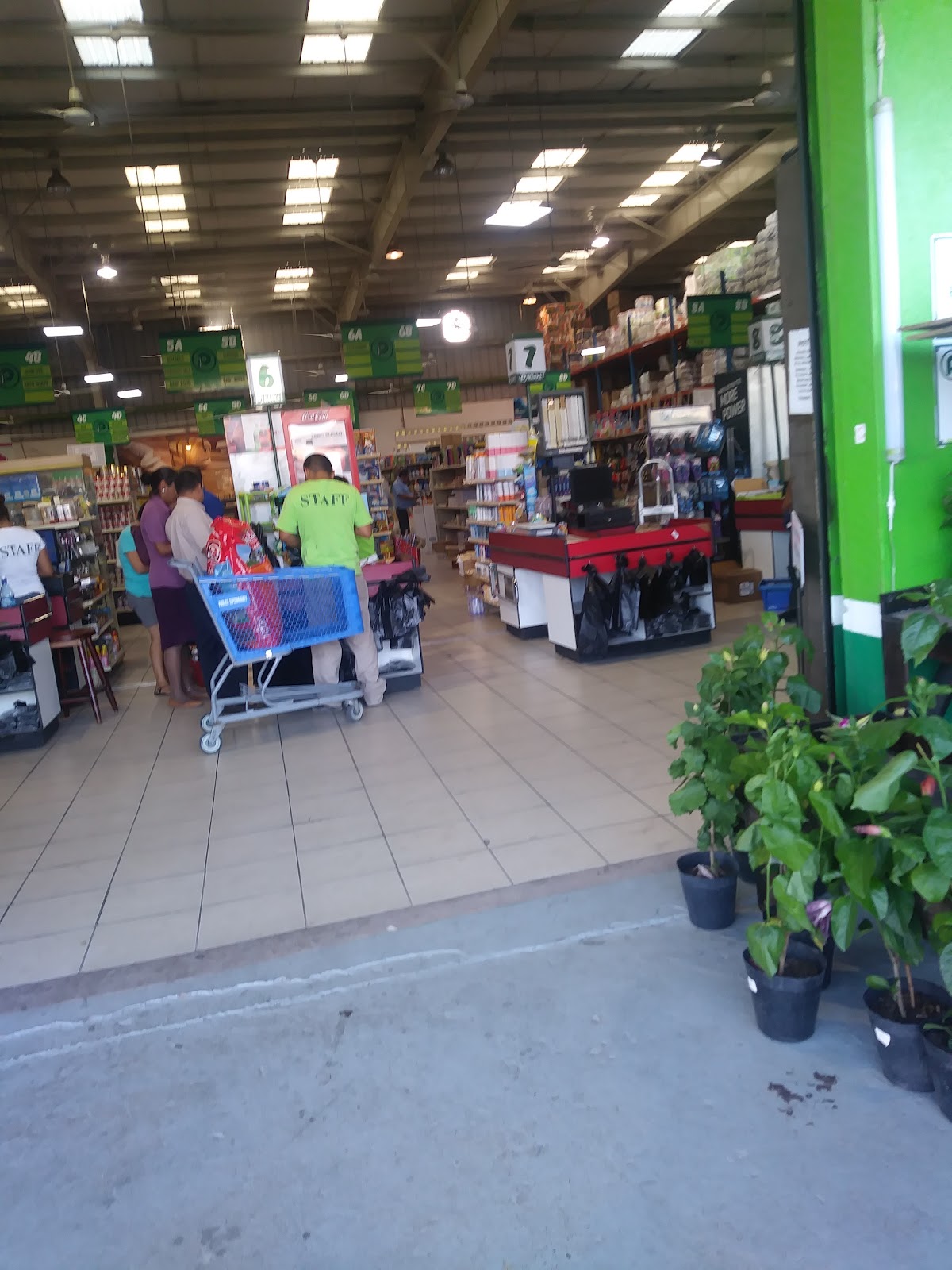 Publics Supermarket Highway photo 6