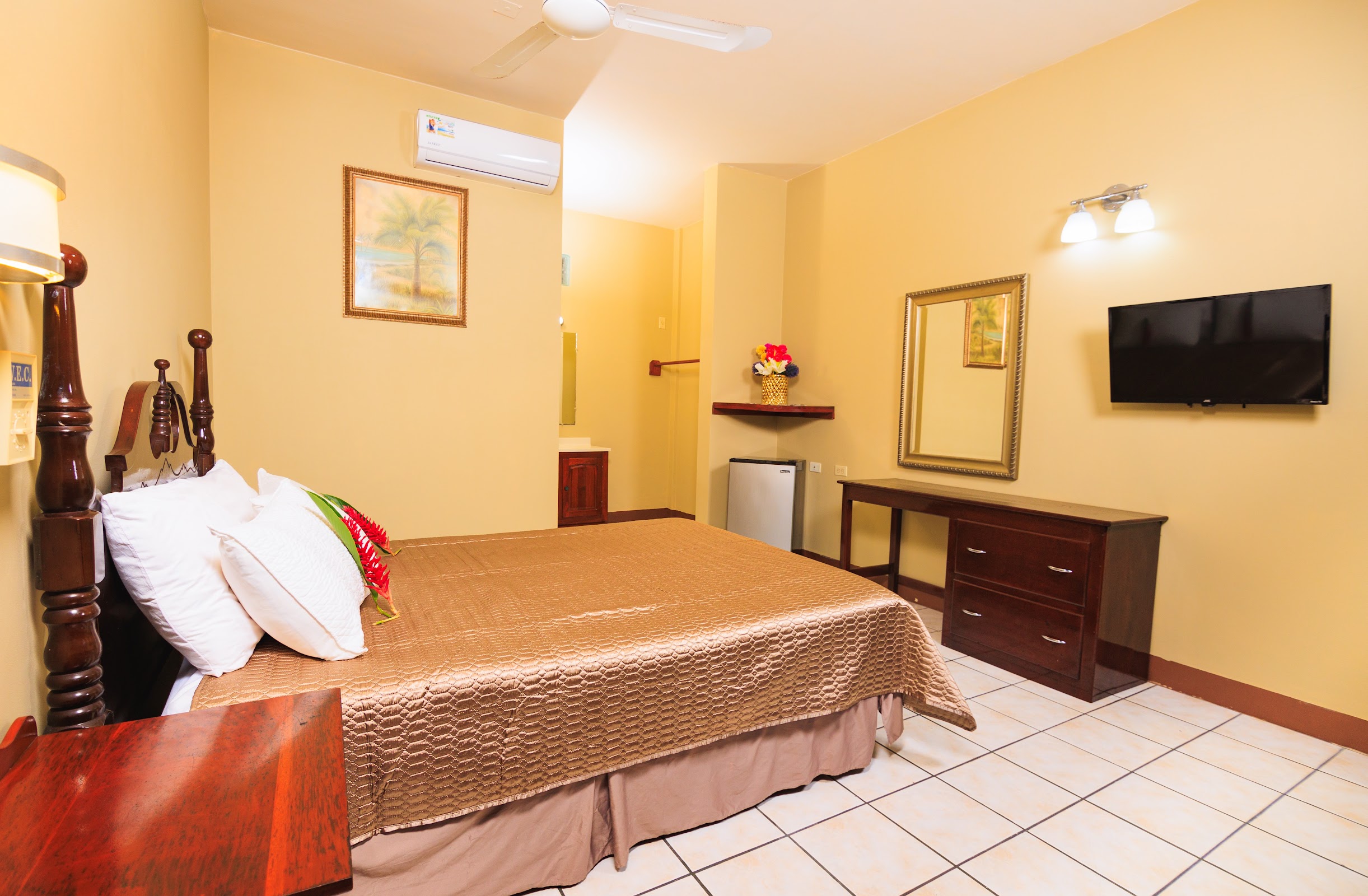 ST. CHRISTOPHER’S HOTEL photo 2