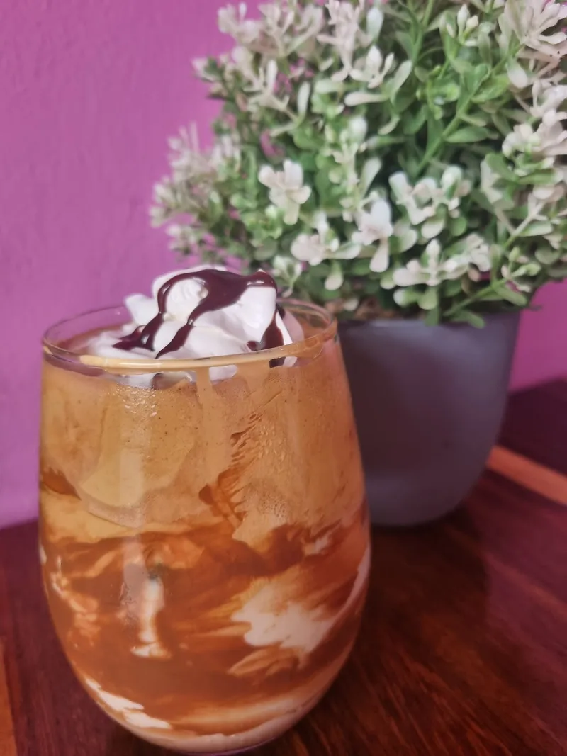 Daily Bloom Cafe photo 4