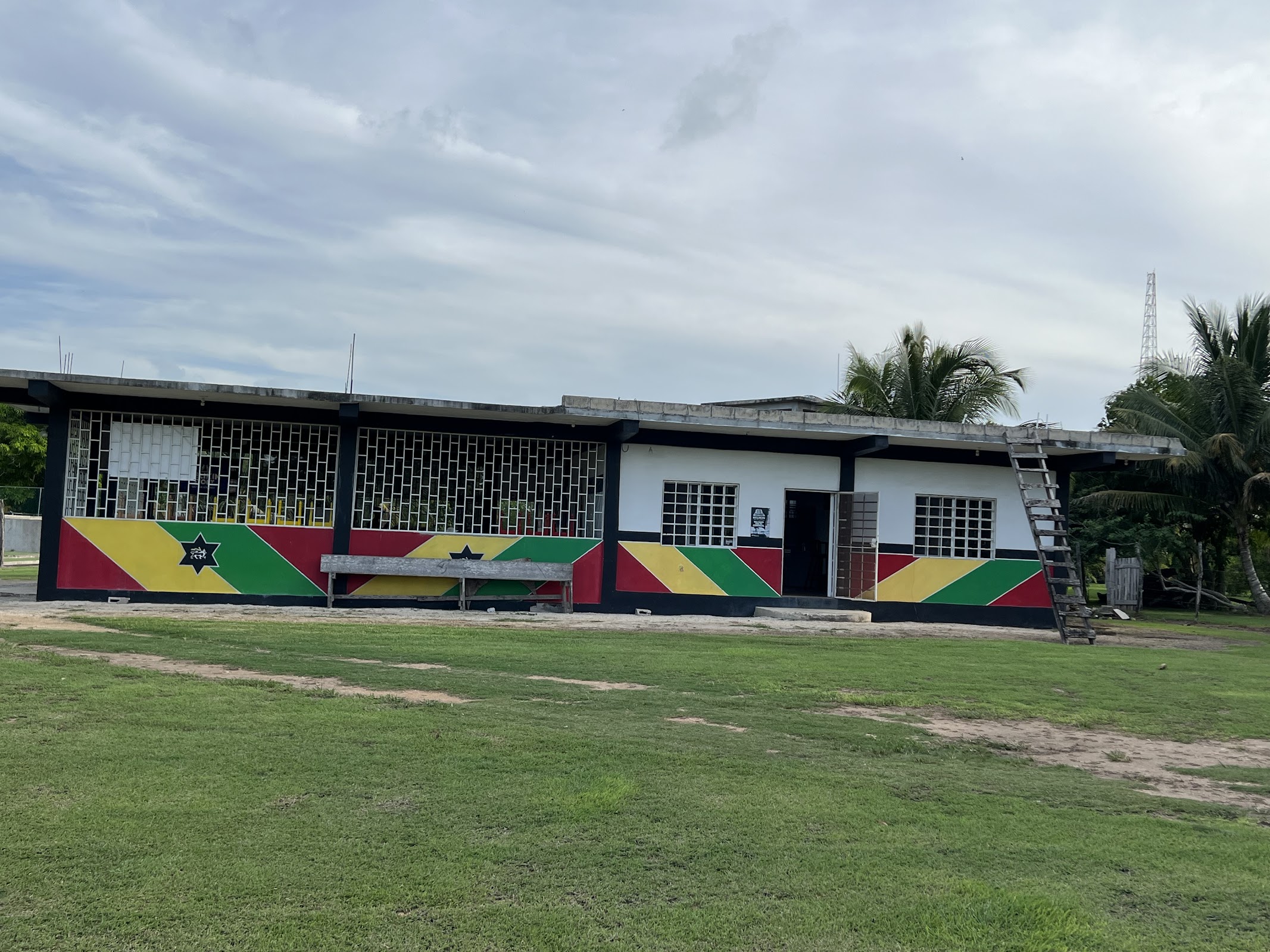ALG Reggae Sports Bar photo 8
