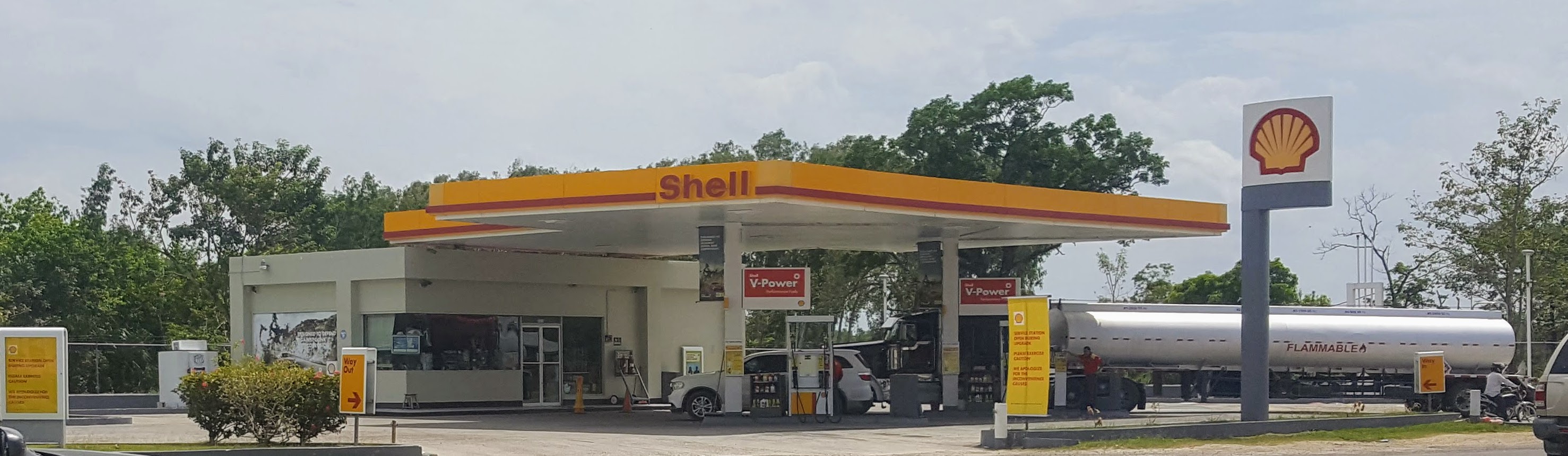 Shell Gas Station photo 2