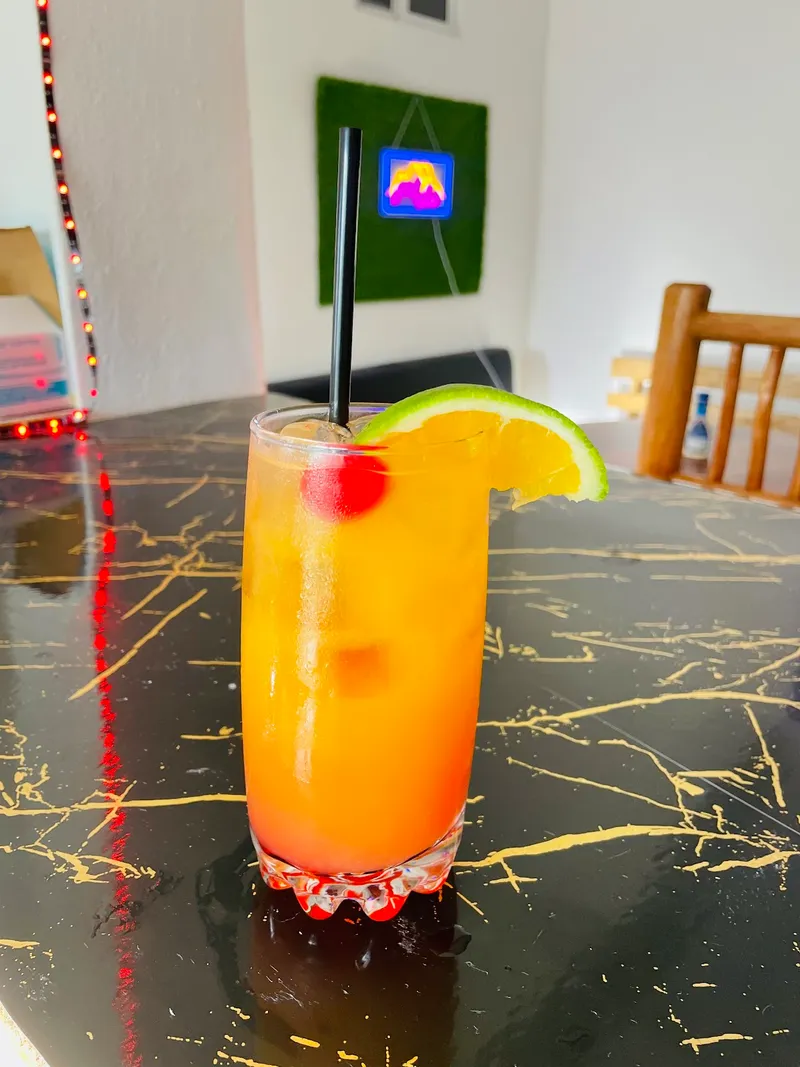 Tipsy Top Restaurant & Lounge photo 2