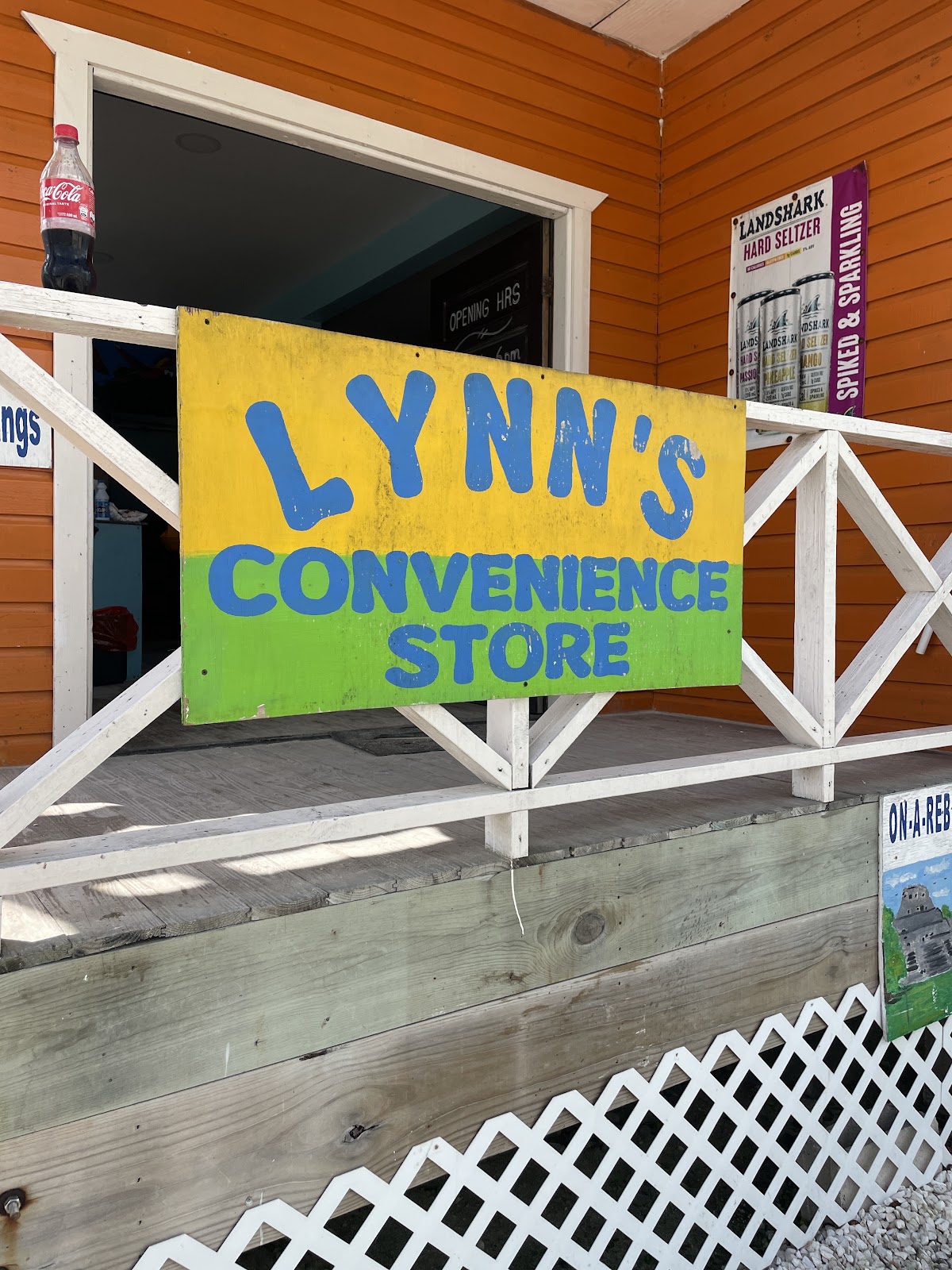 Lynn’s Convenience photo 2