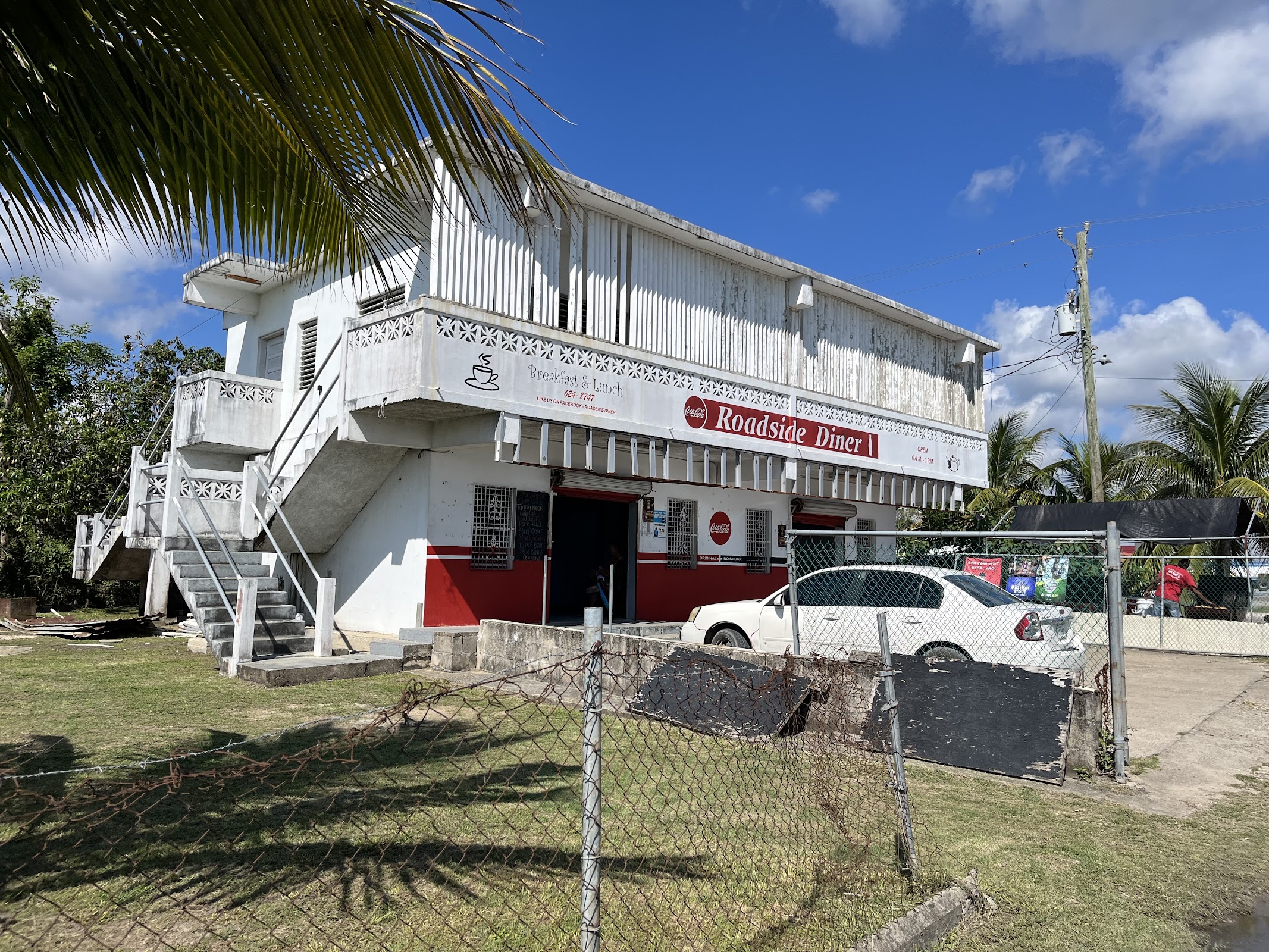 ROADSIDE DINER photo 4