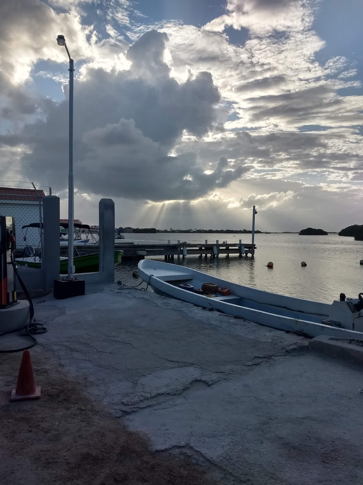 Caribeña Ltd. (Lagoon Back Gas Station) photo 7