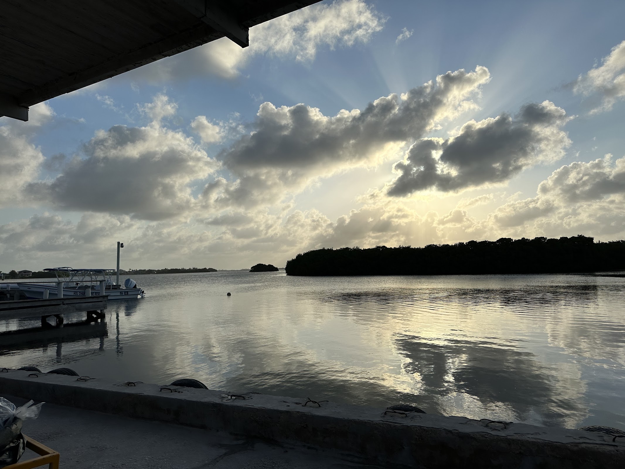 Caribeña Ltd. (Lagoon Back Gas Station) photo 5