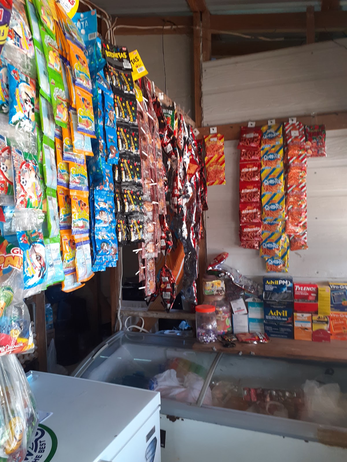 Hernandez Shop photo 5