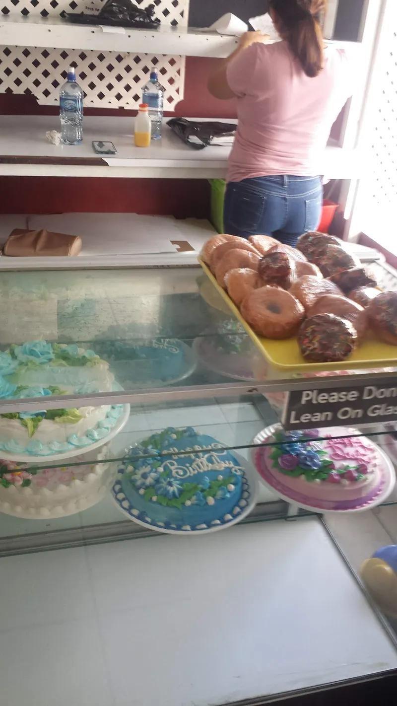 Gongora's Bakery & Pastry photo 3