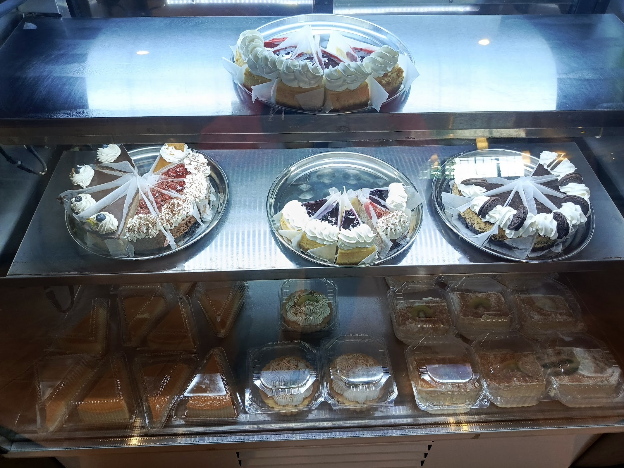 Vivian's Cafe photo 7