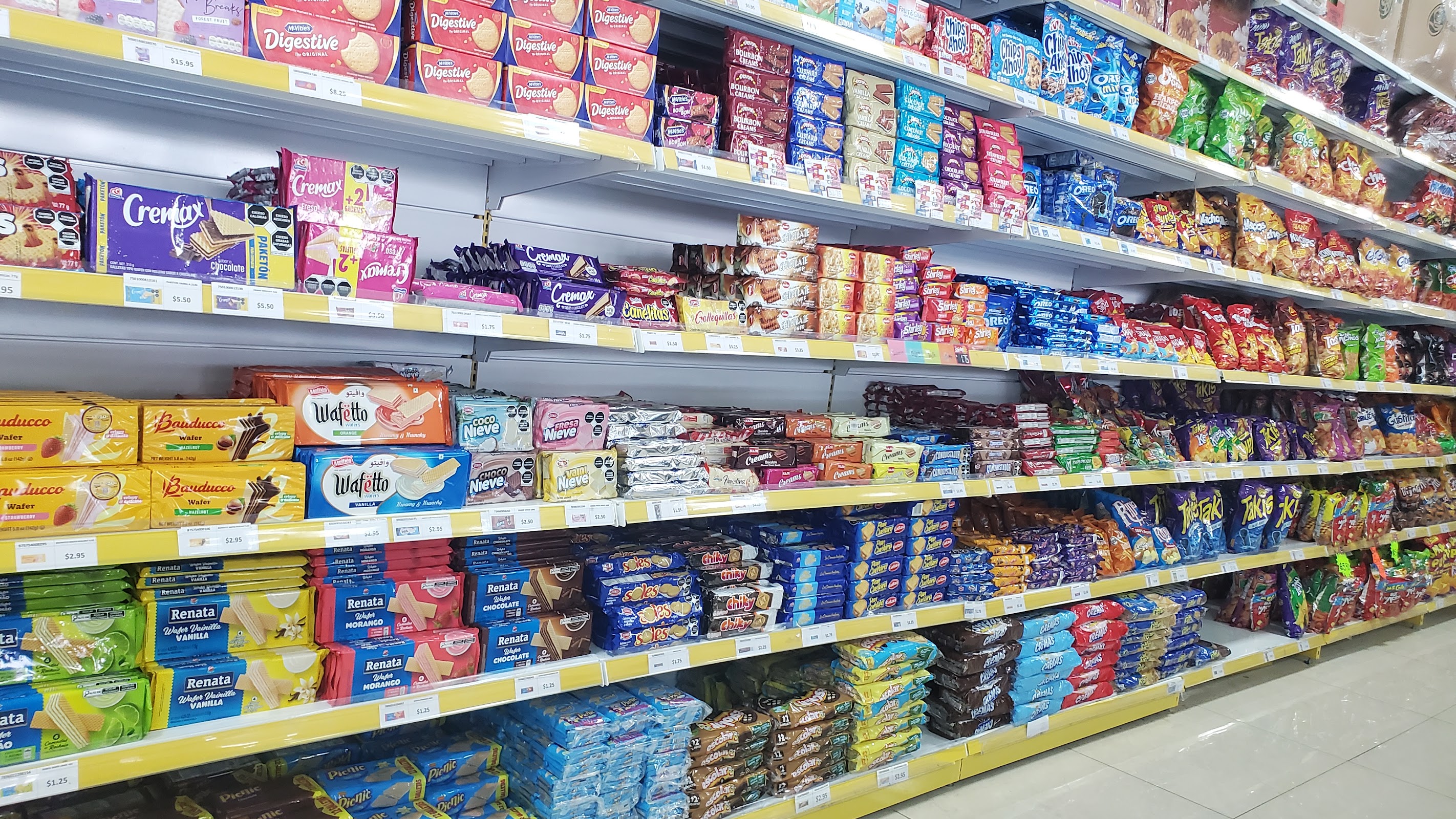 Love Lotus supermarket photo 2