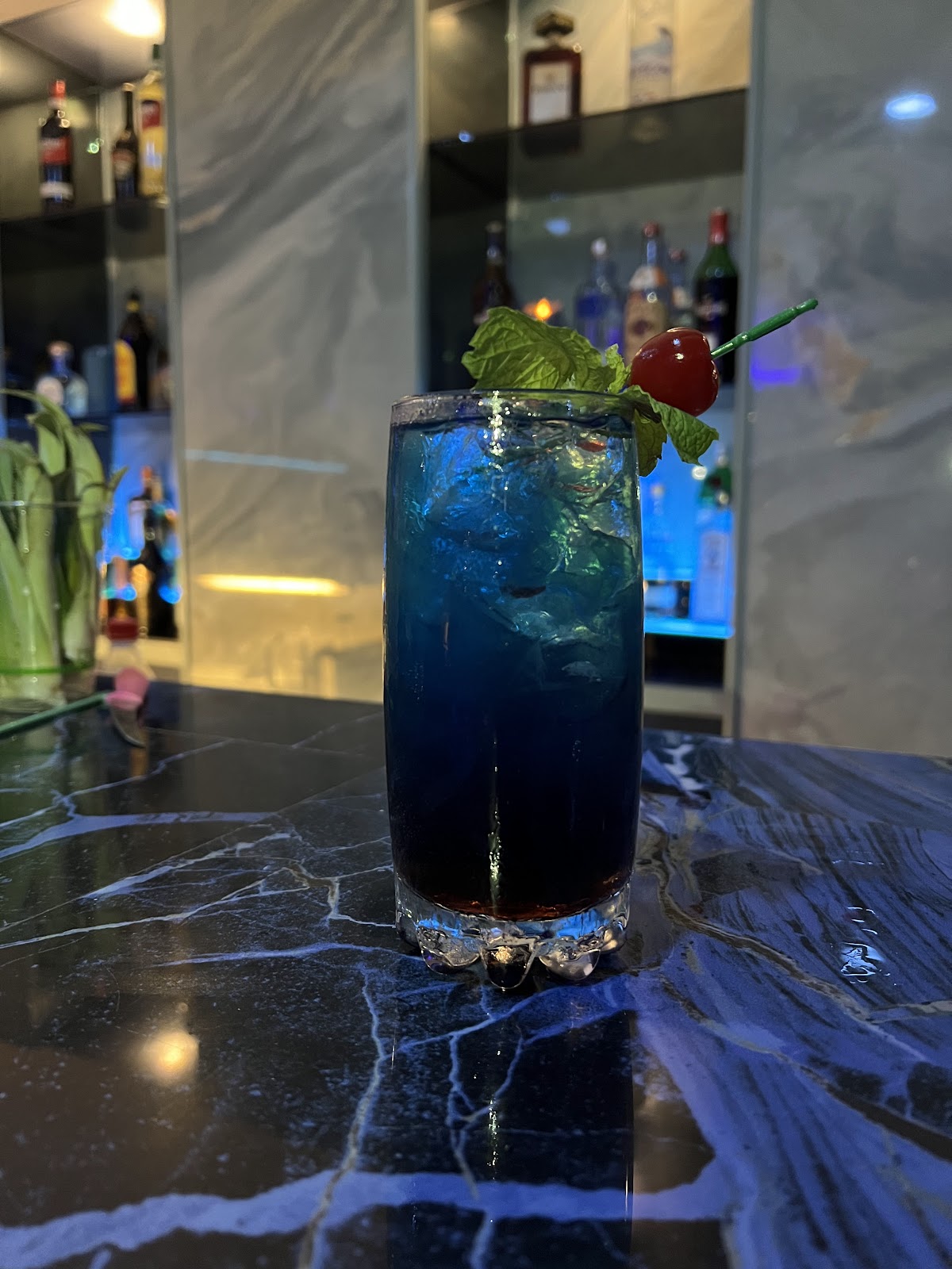 Blue’s Lounge photo 7