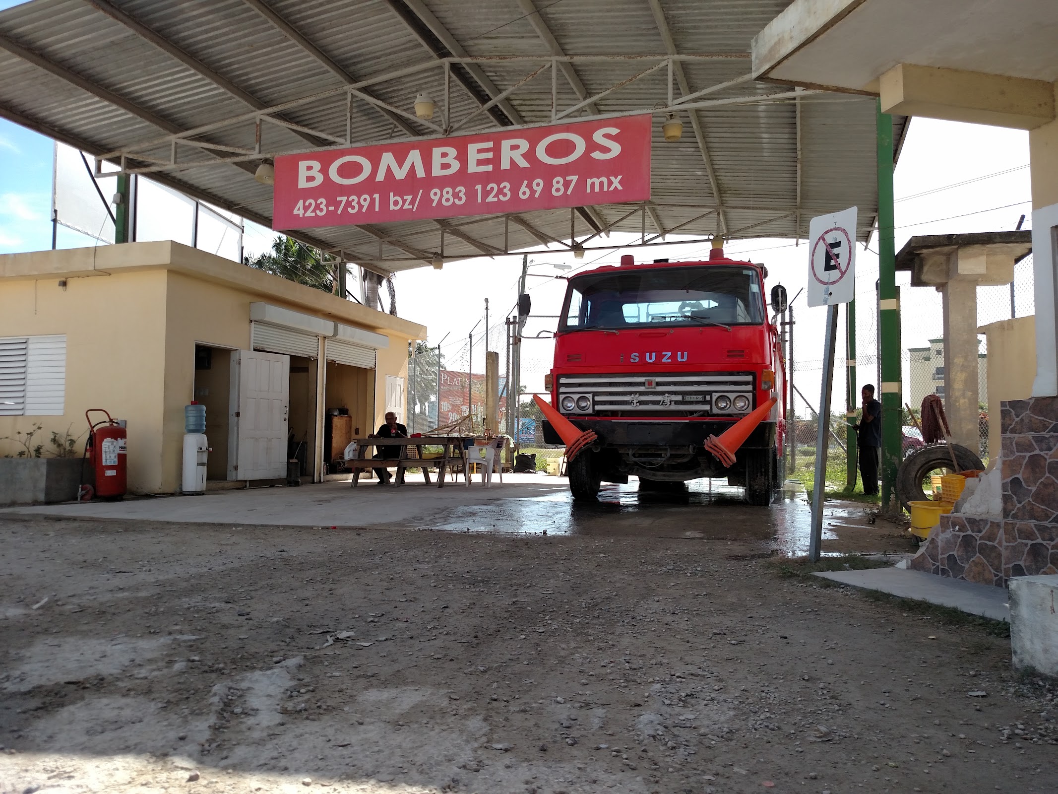 Estación de Bomberos Zona Libre de Belice photo 3