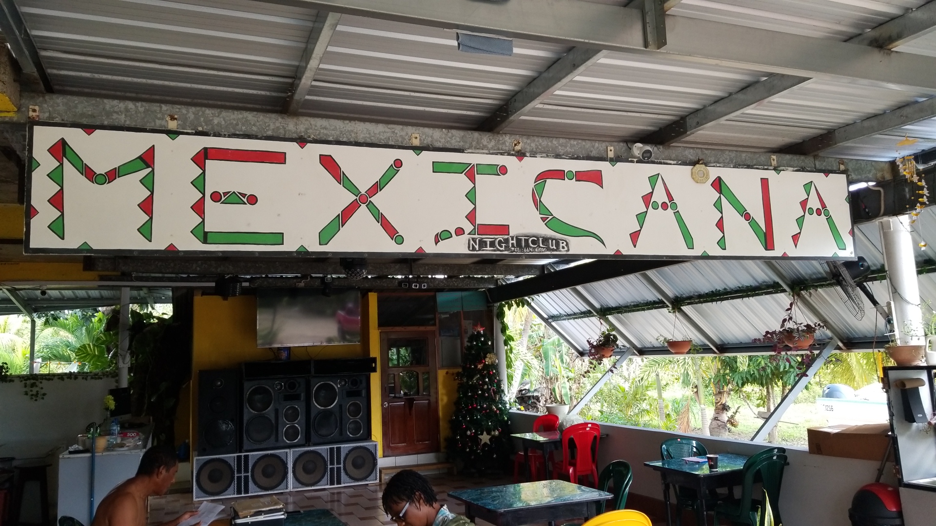 Mexicana photo 2