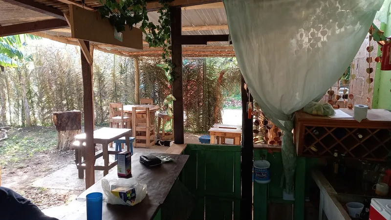Yor's Back Yard & Grill