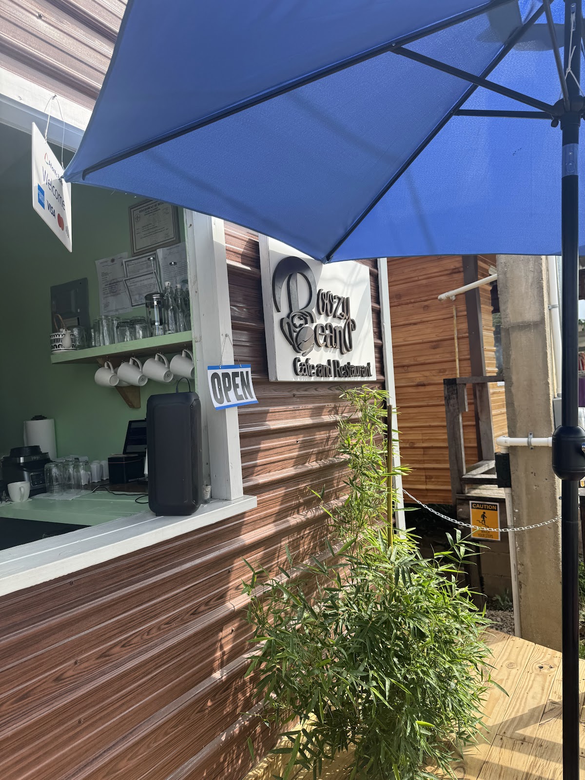Boozy Bean Cafe and Restaurant photo 1