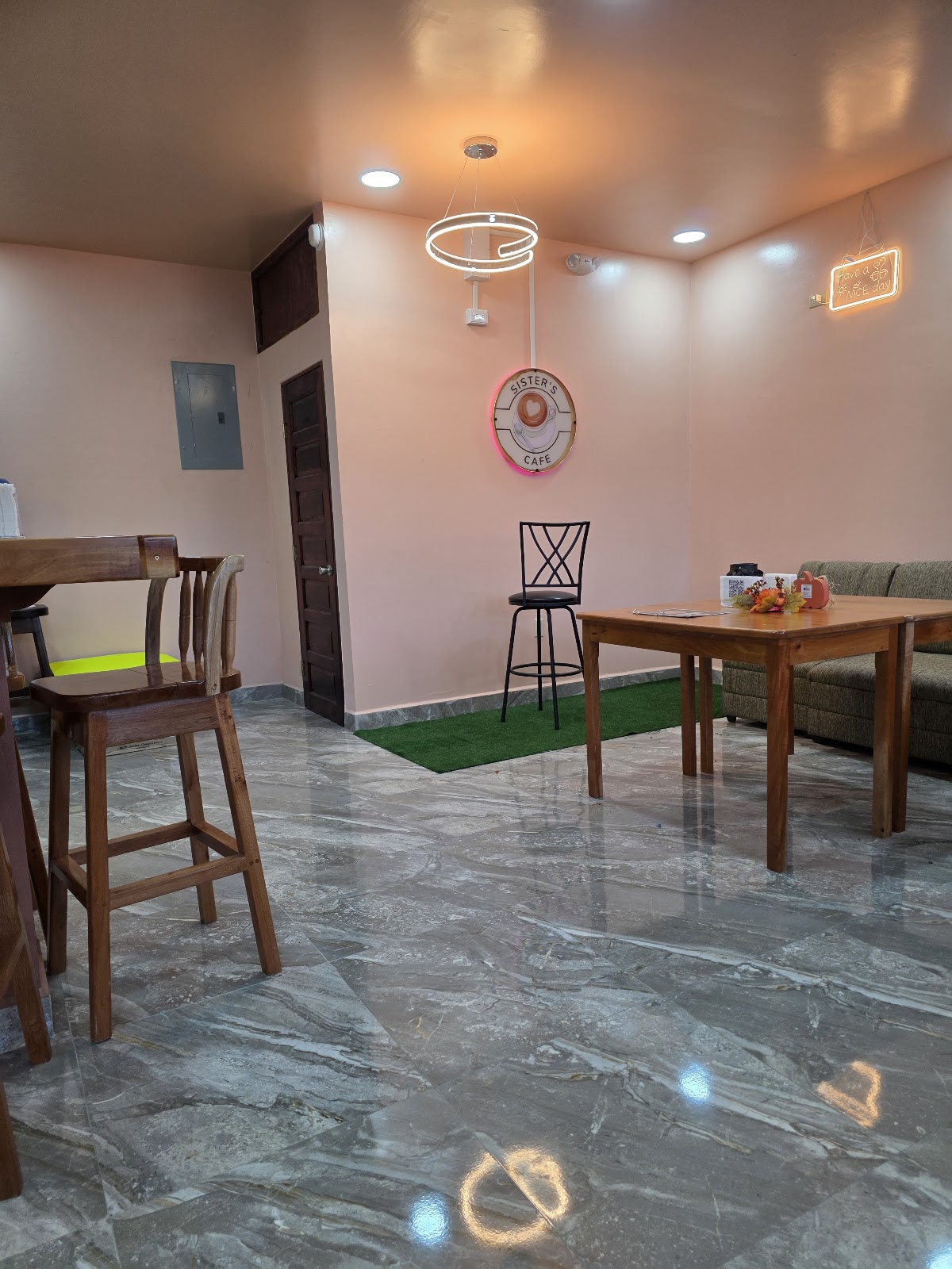 Sister's Café photo 4