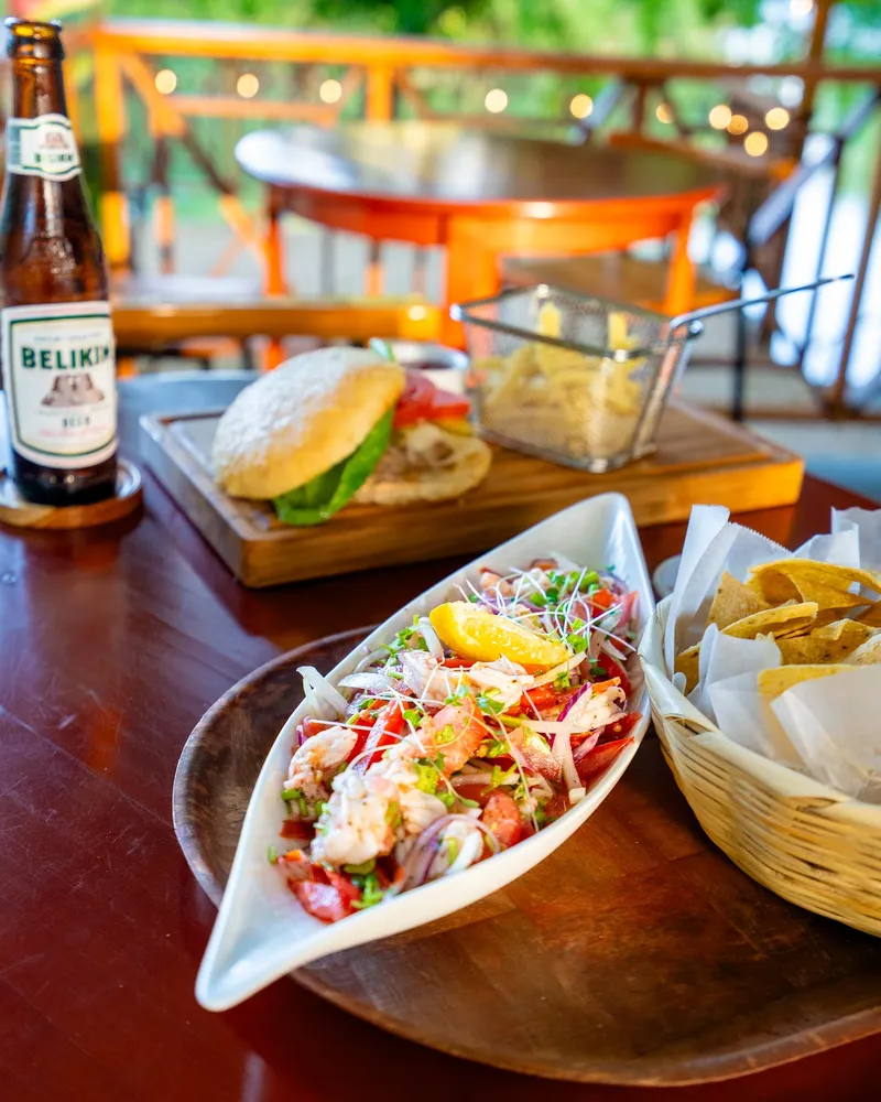 Villa Massis Waterfront Restaurant & Bar