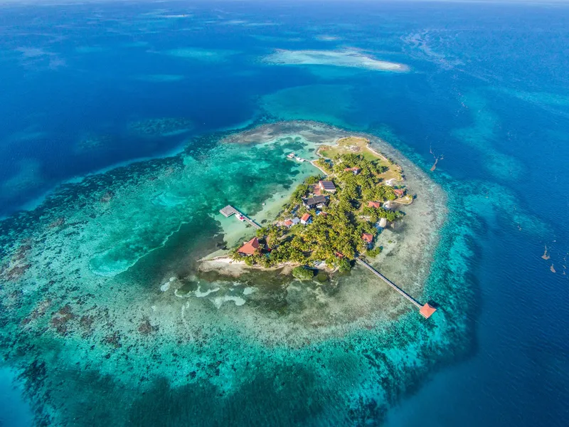 Ray Caye Island Resort photo 4