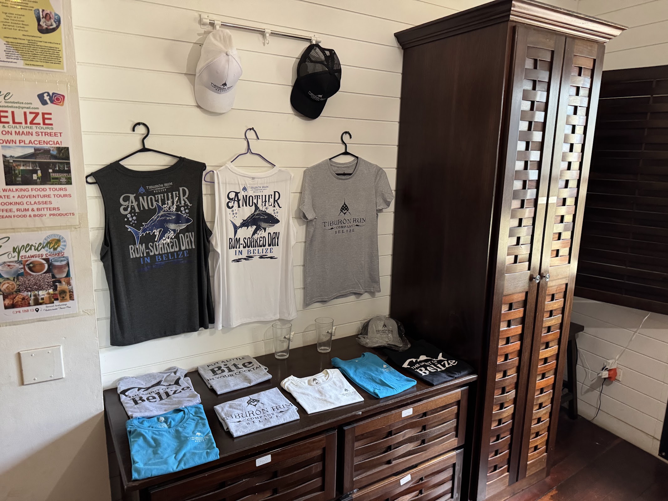 Tiburon Rum Placencia Tasting Room photo 8