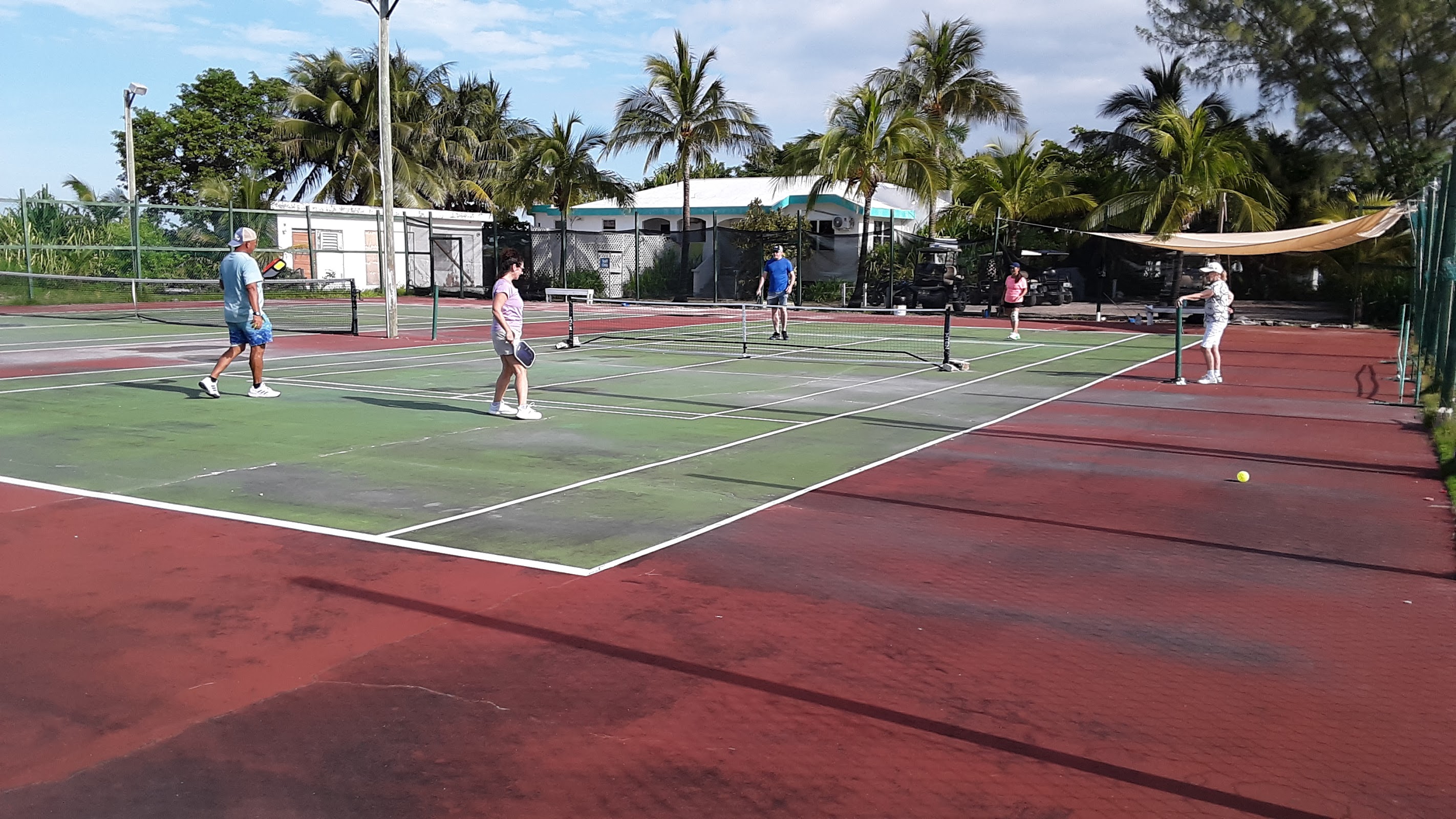 San Pedro Tennis & Fitness Club photo 3