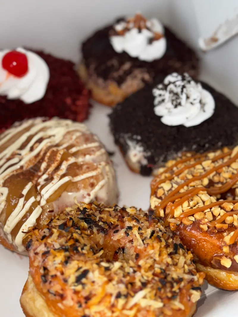 Dotbox Donut photo 5