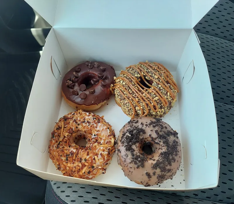 Dotbox Donut photo 4