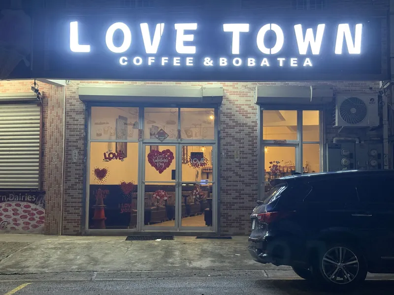 Love Town (San Ignacio)