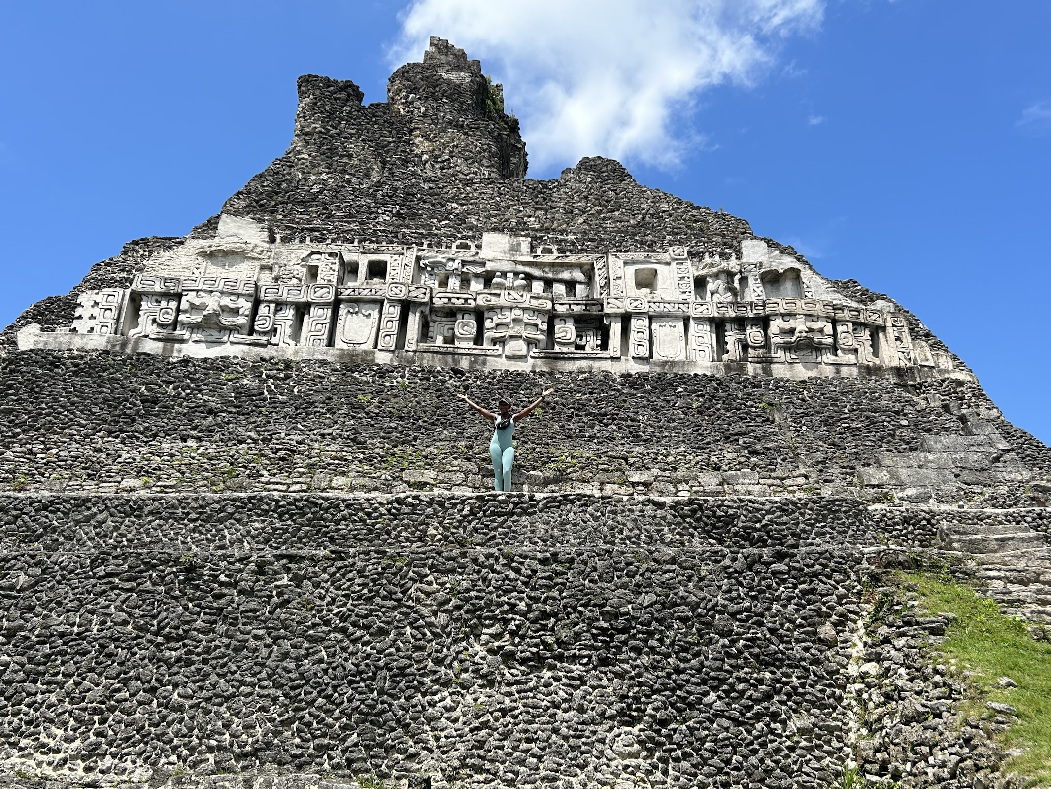 Auner Belize Tour Guide and Airport Shuttles Survice