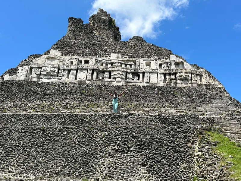 Auner Belize Tour Guide and Airport Shuttles Survice