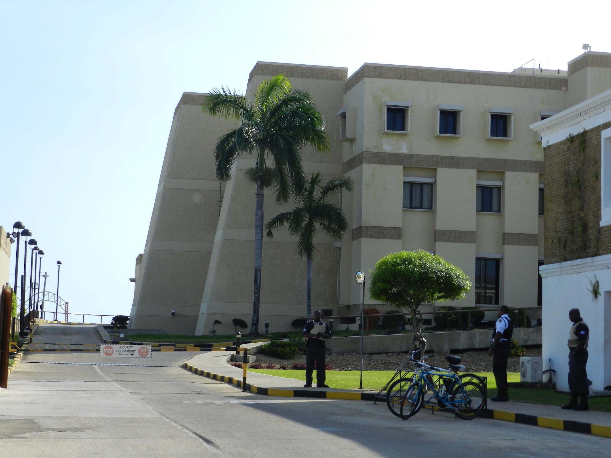 Central Bank of Belize photo 8
