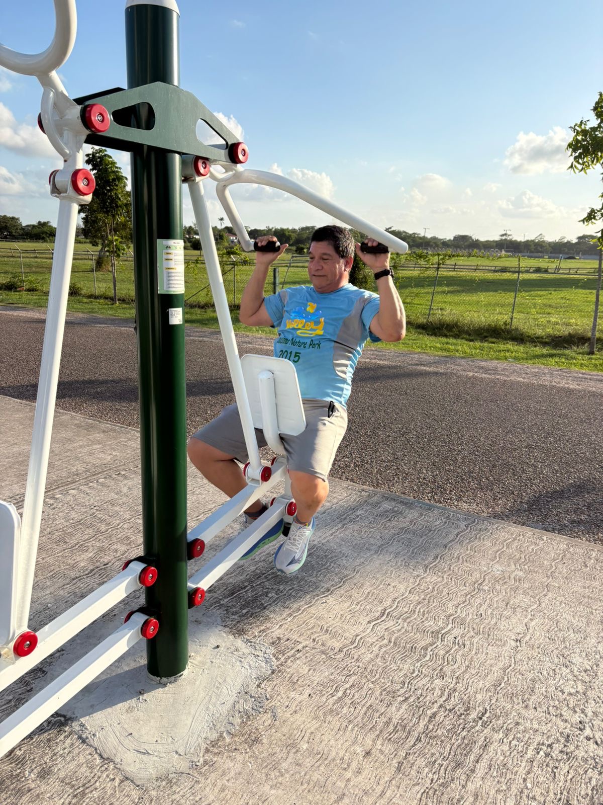 Outdoor Fitness Equipment photo 2